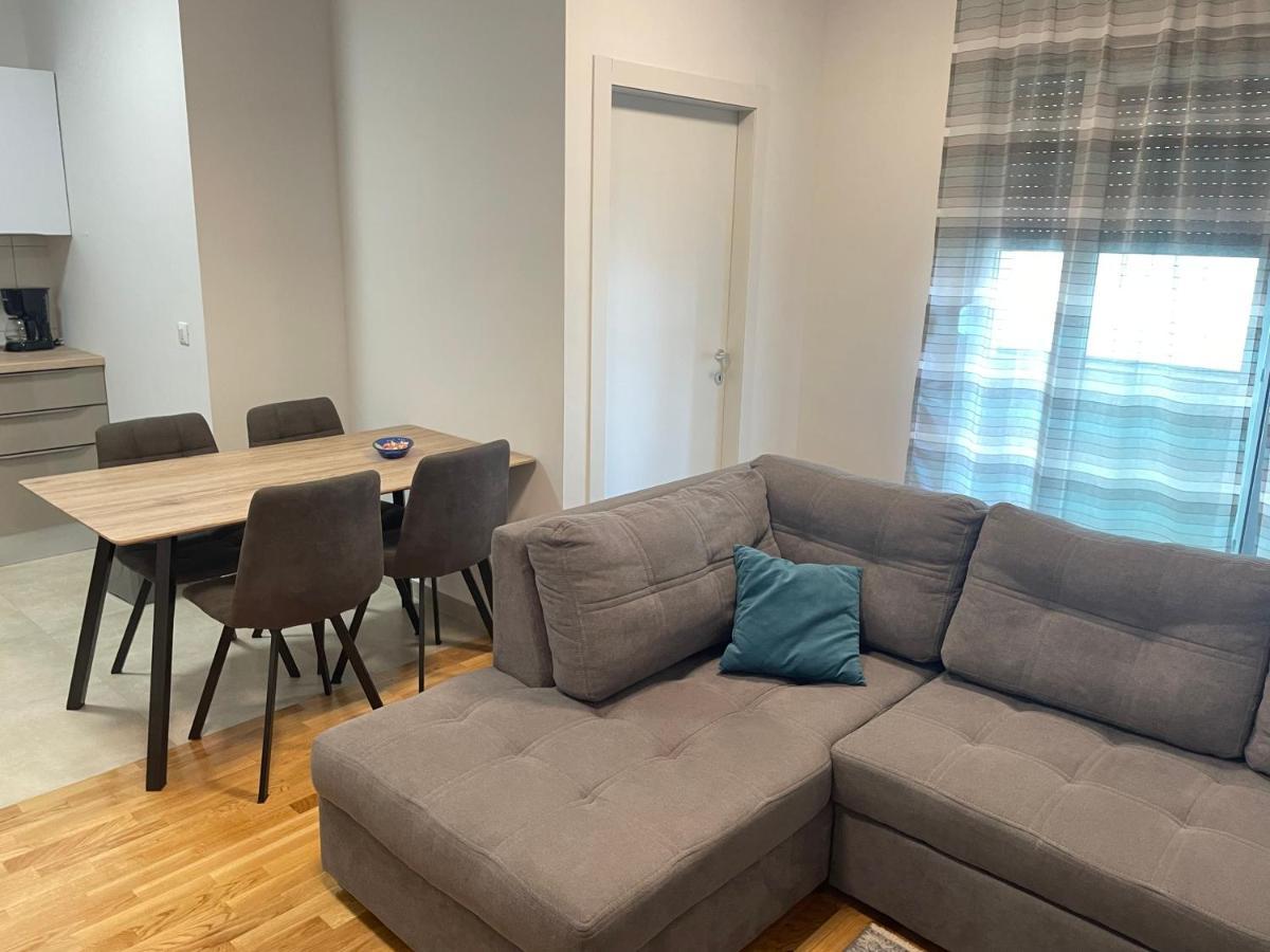 Apartment Diana Zara Parking Free Buitenkant foto