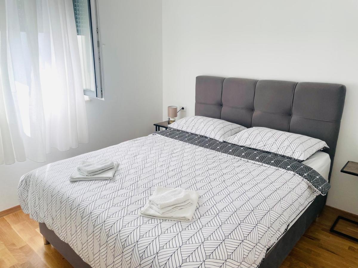 Apartment Diana Zara Parking Free Buitenkant foto
